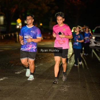 Runner Photo 1702008