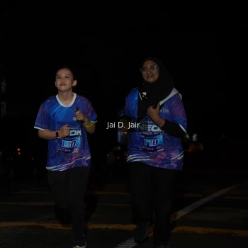 Runner Photo 1702009