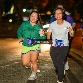 Runner Photo 1702059