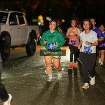 Runner Photo 1702072