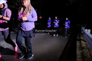Runner Photo 1702076