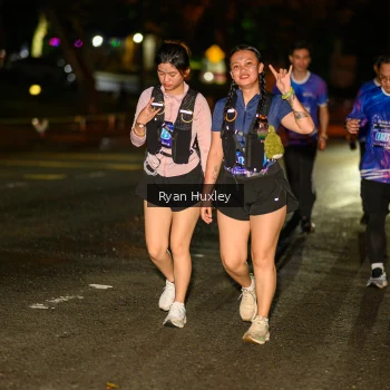 Runner Photo 1702118