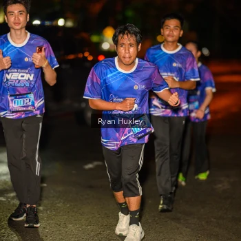 Runner Photo 1702124