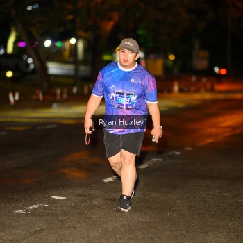 Runner Photo 1702135