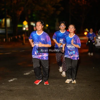Runner Photo 1702146