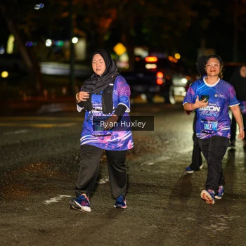 Runner Photo 1702168