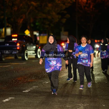 Runner Photo 1702169
