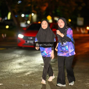 Runner Photo 1702177