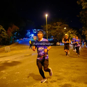 Runner Photo 1702179