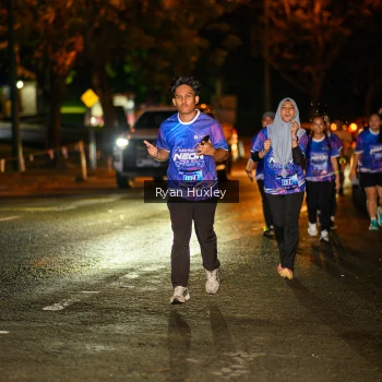 Runner Photo 1702194