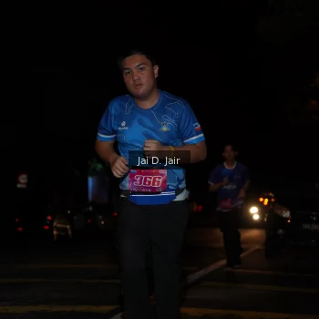 Runner Photo 1702198
