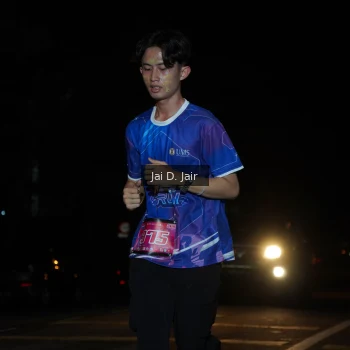 Runner Photo 1702248