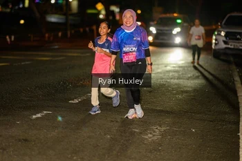 Runner Photo 1702295