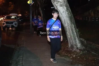 Runner Photo 1702336