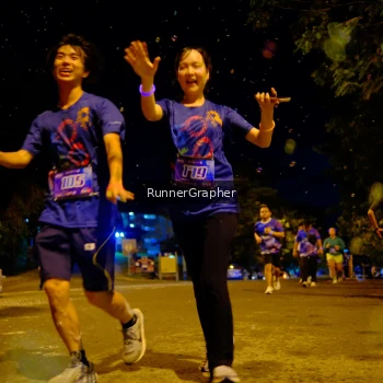 Runner Photo 1702365