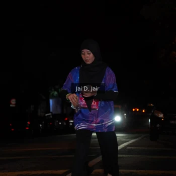 Runner Photo 1702398