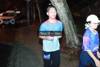 Runner Photo 1702445