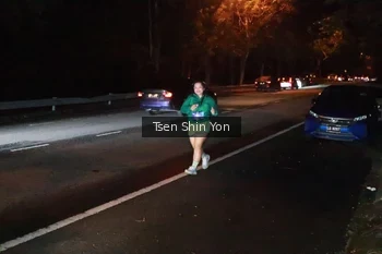Runner Photo 1702536