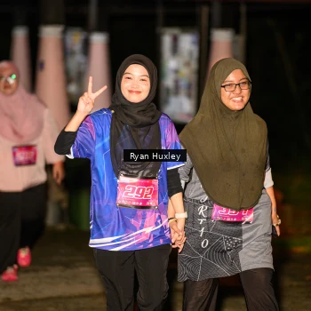 Runner Photo 1702546