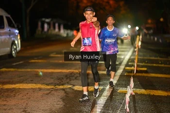 Runner Photo 1702614