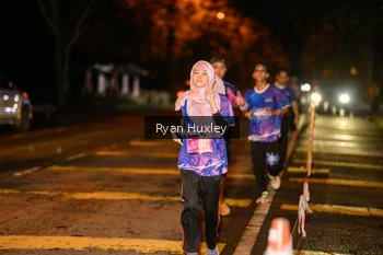 Runner Photo 1702644