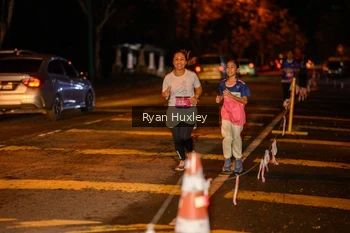 Runner Photo 1702677
