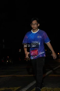 Runner Photo 1702679