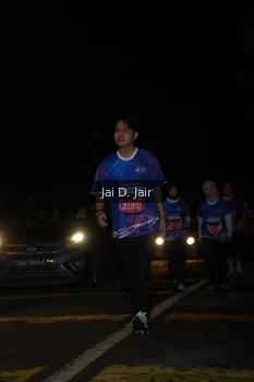 Runner Photo 1702682