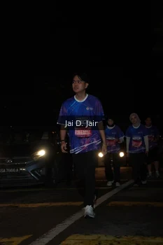 Runner Photo 1702685