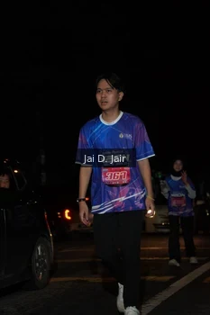 Runner Photo 1702686