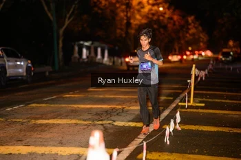 Runner Photo 1702688