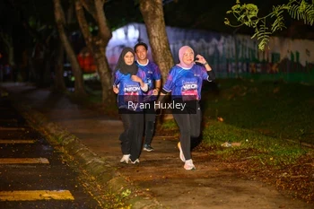 Runner Photo 1702694