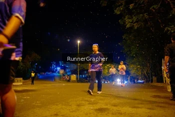 Runner Photo 1702696