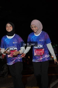 Runner Photo 1702708