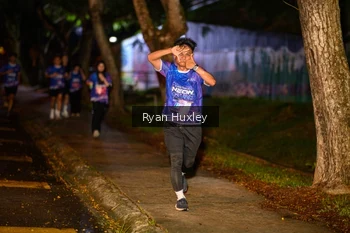 Runner Photo 1702713