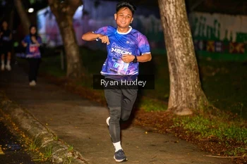 Runner Photo 1702716