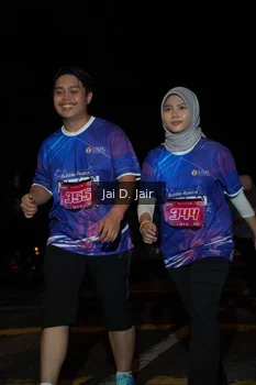 Runner Photo 1702719