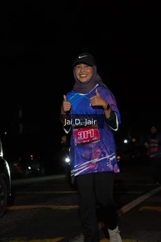 Runner Photo 1702773