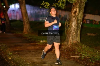 Runner Photo 1702791