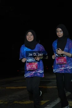 Runner Photo 1702793