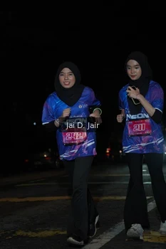 Runner Photo 1702799