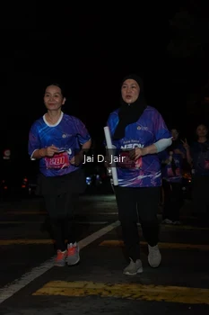 Runner Photo 1702843