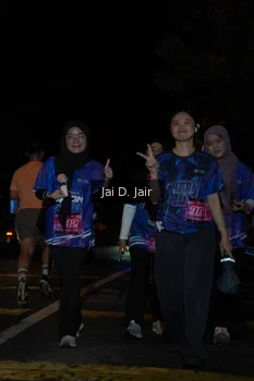 Runner Photo 1702868