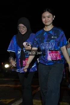 Runner Photo 1702871