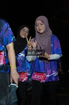 Runner Photo 1702876