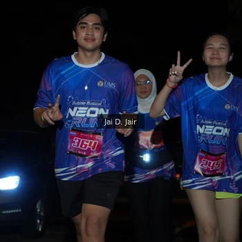Runner Photo 1702888