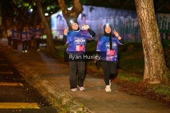 Runner Photo 1702940