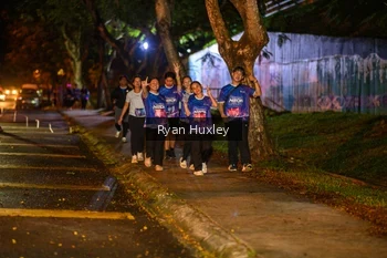 Runner Photo 1702942