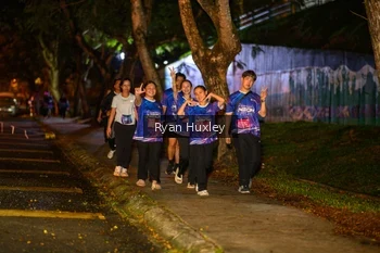 Runner Photo 1702947