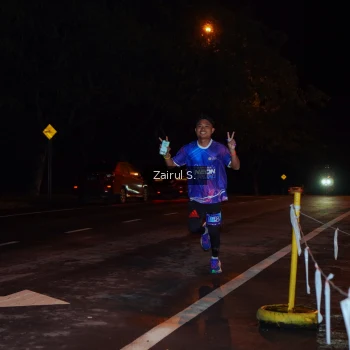 Runner Photo 1703047